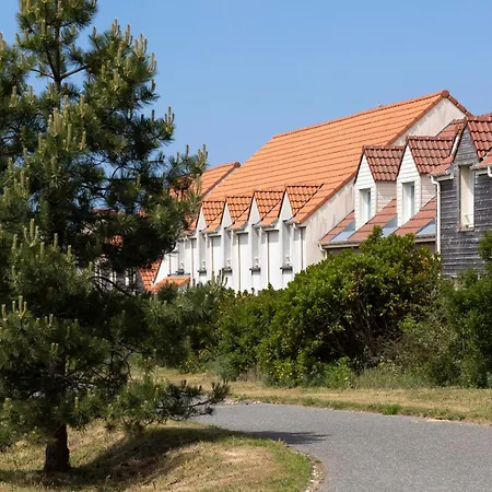 Odalys Les De La Baie Дом отдыха *
